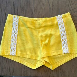 Lilly Pulitzer size 4 shorts